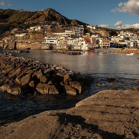 Le Pleiadi - Sant'angelo D'ischia * Sant'Angelo (Isola d'Ischia)